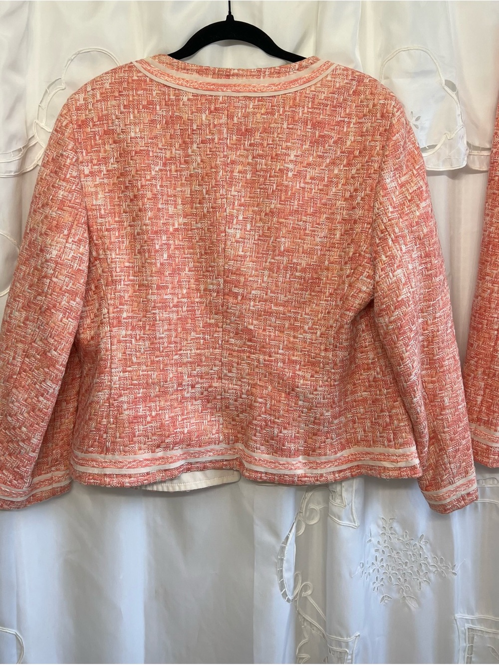 Louis Feraud Tweed Skirt Suit FR 46 US 14 XL Pink Coral Silk Lined 2 Piece - Picture 8 of 16